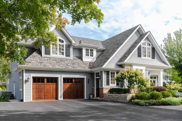 Best Roof Moss and Algae Removal  in Wahese, NC
